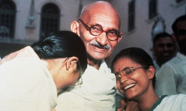 Mahatma Ghandi with his granddaughters Ava and Manu in New Delhi, 1947. (Photo: Bettmann/Corbis)