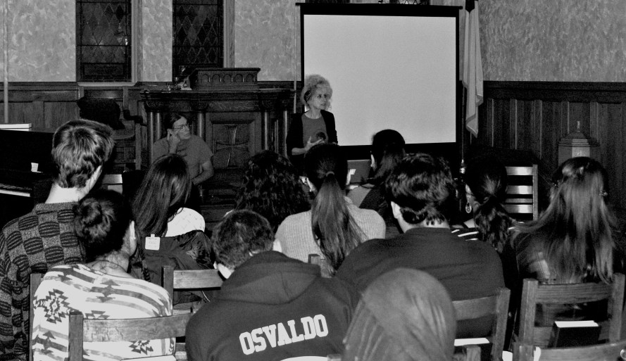A lecture on social movements being given at the Mohawk Valley Freedom School in Utica in 2014. (Photo: Derek Scarlino/Love and Rage)