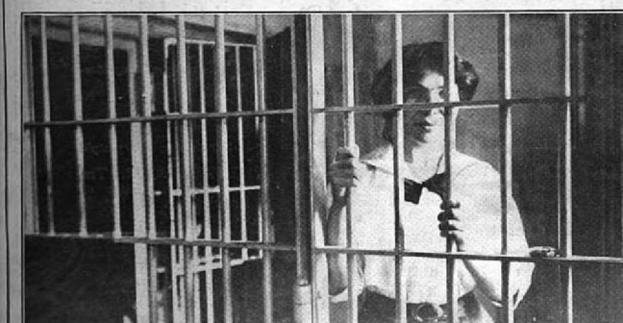 helen_schloss_irs_jan_1913_(2)